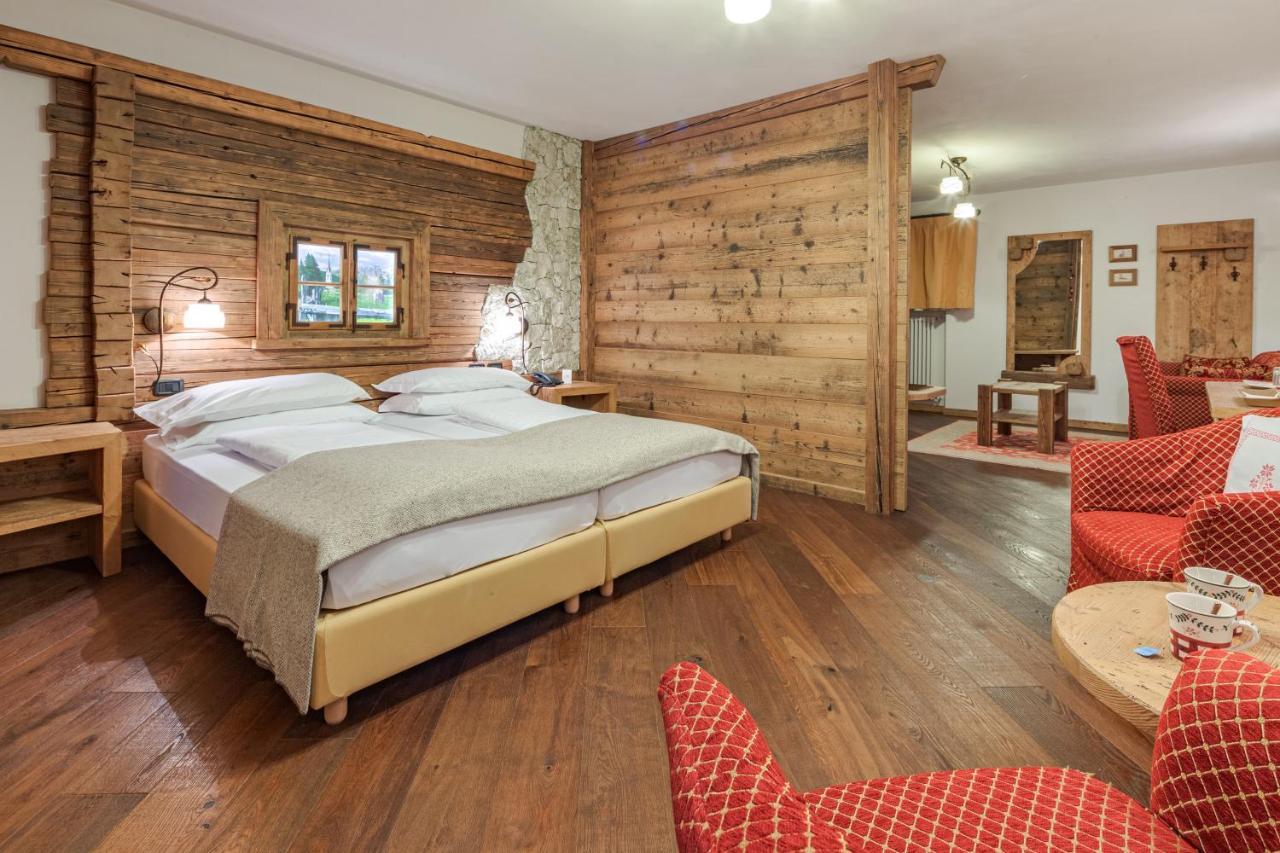 Hotel Foresta Моена Екстериор снимка