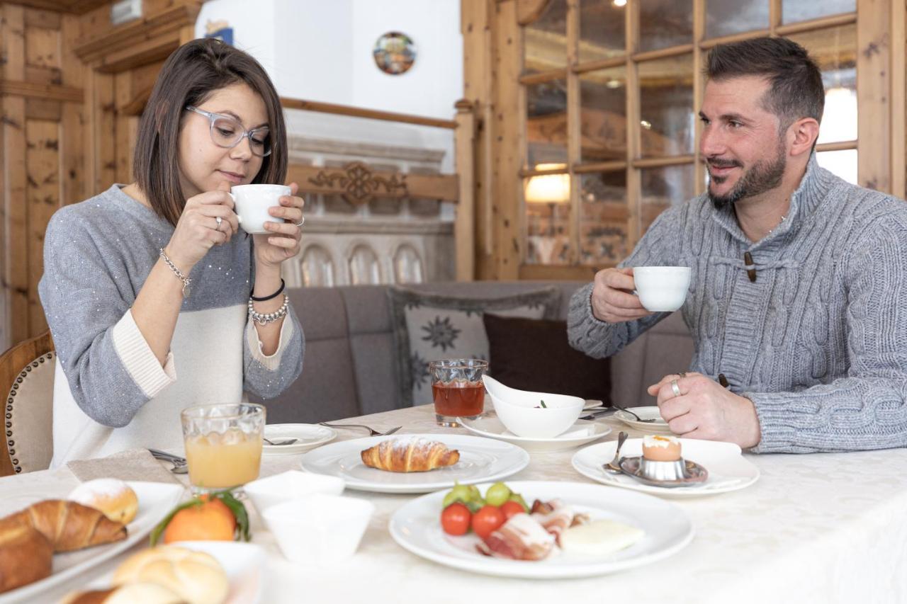 Hotel Foresta Моена Екстериор снимка
