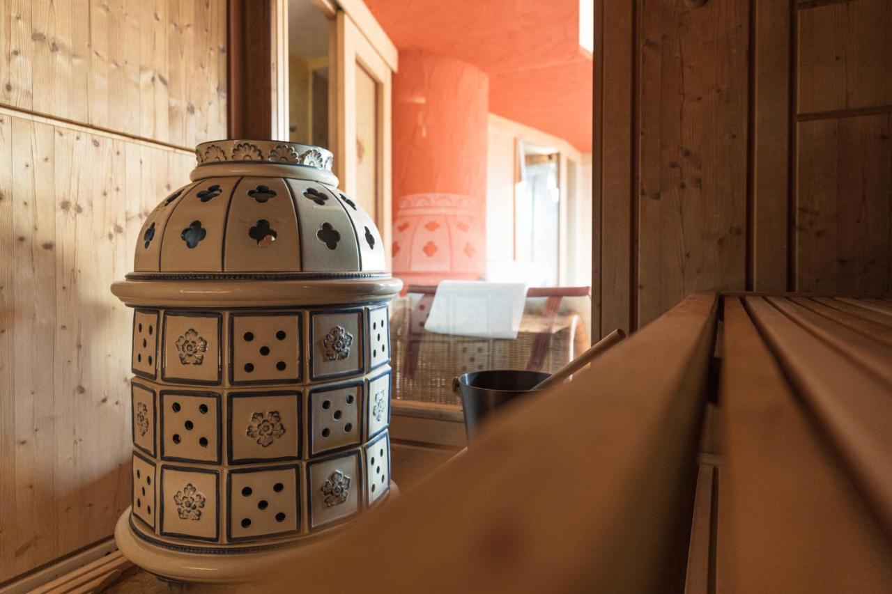 Hotel Foresta Моена Екстериор снимка