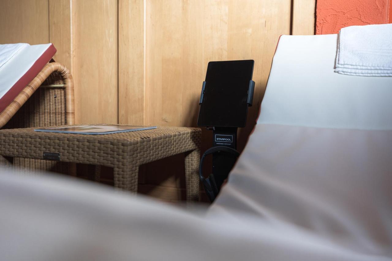 Hotel Foresta Моена Екстериор снимка